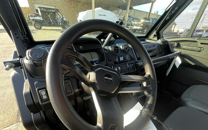 2026 Can-Am Defender PRO Limited HD10