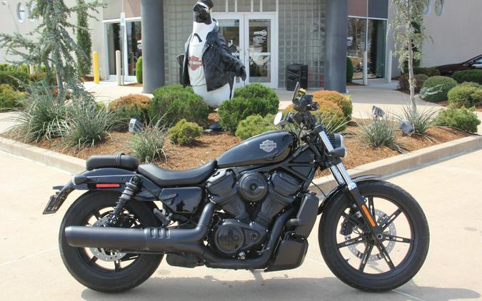 2025 Harley-Davidson Nightster Vivid Black