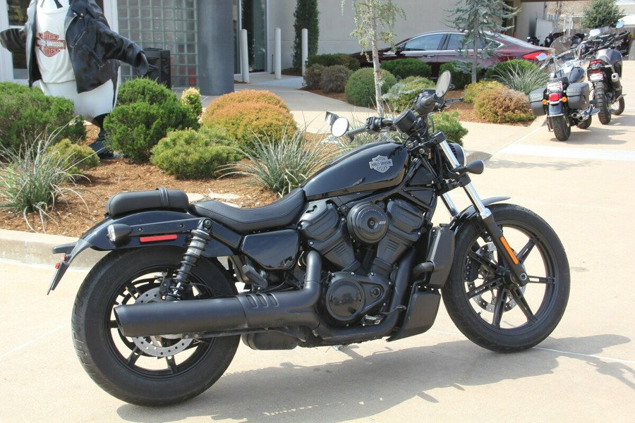 2025 Harley-Davidson Nightster Vivid Black