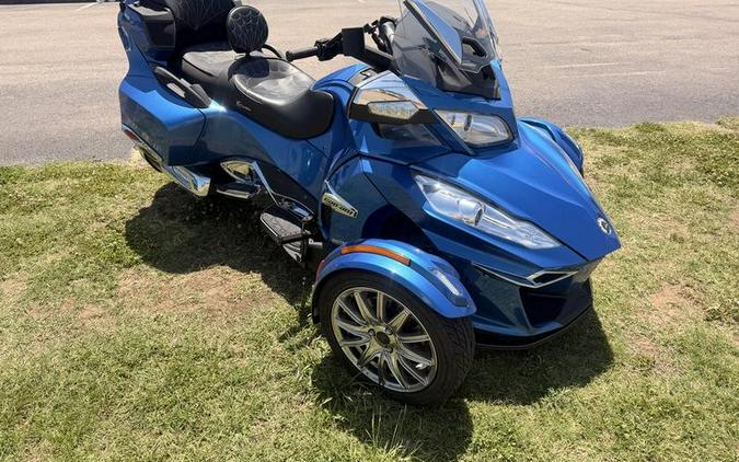 2017 Can-Am® Spyder® RT Limited 6-Speed Semi-Automatic (SE6)