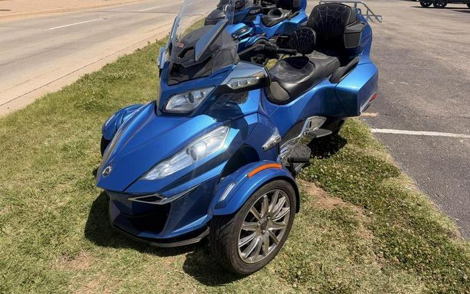 2017 Can-Am® Spyder® RT Limited 6-Speed Semi-Automatic (SE6)