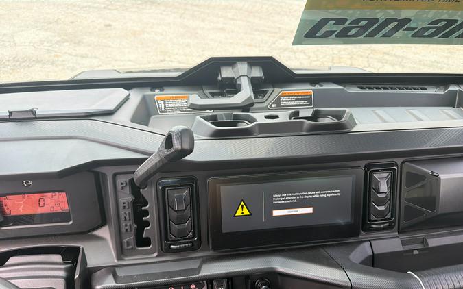 2026 Can-Am Defender Limited HD11