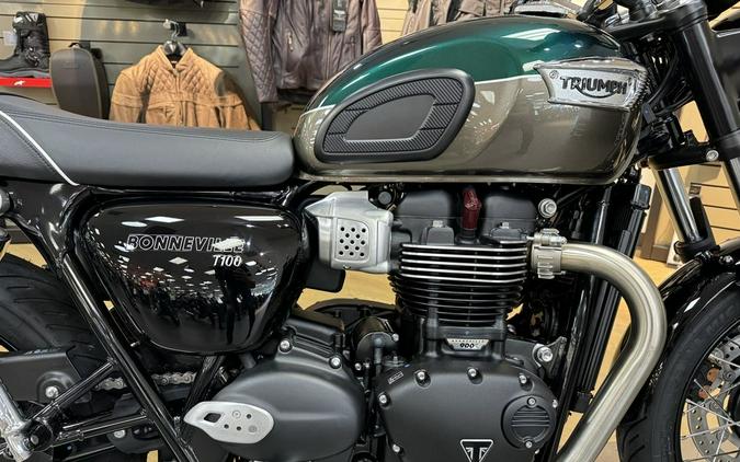 2024 Triumph Bonneville T100 Competition Green/Ironstone