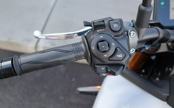 2025 Yamaha MT 09 SP