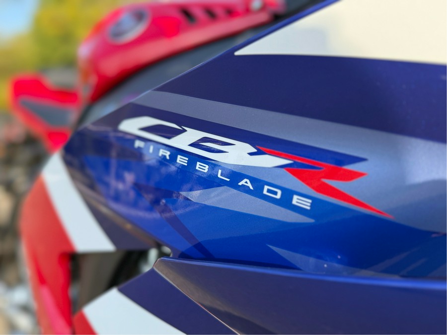 2025 Honda CBR1000RR-R Fireblade SP