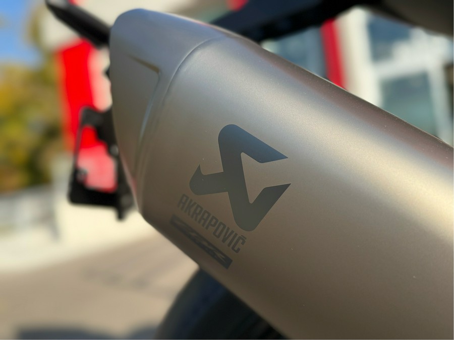 2025 Honda CBR1000RR-R Fireblade SP