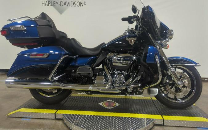 2018 Harley-Davidson® 115th Anniversary Ultra Limited Legend Blue/Vivid Black