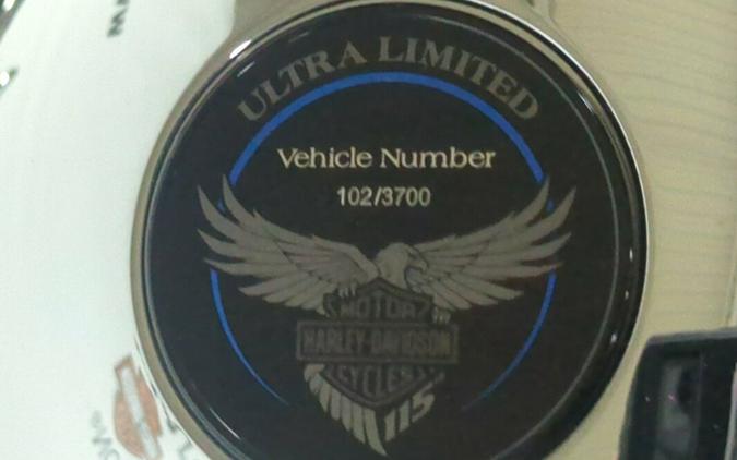 2018 Harley-Davidson® 115th Anniversary Ultra Limited Legend Blue/Vivid Black