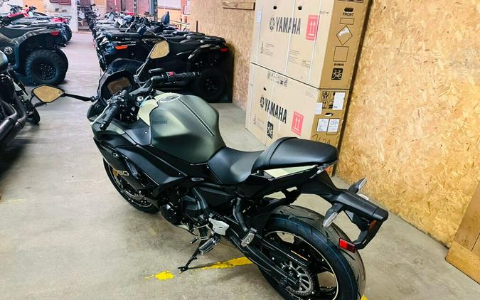 2024 Kawasaki Ninja® 650 Base