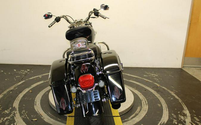 2012 Harley-Davidson® FLD - Dyna® Switchback™