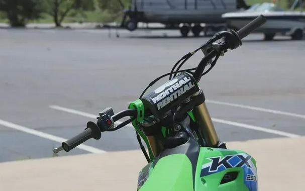 2026 KAWASAKI KX250