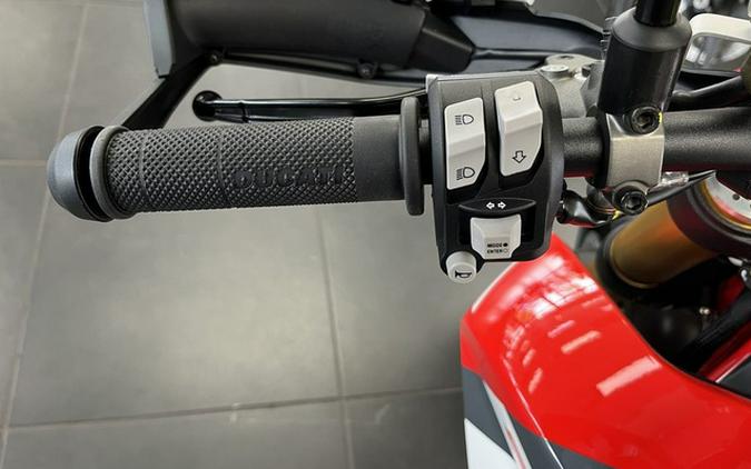 2025 Ducati Hypermotard 950 SP Special Livery 950 SP