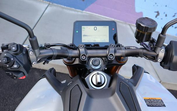 2025 Yamaha MT 09 SP