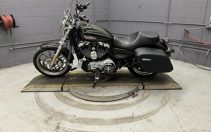 2016 Harley-Davidson® XL1200T - Sportster® SuperLow® 1200T