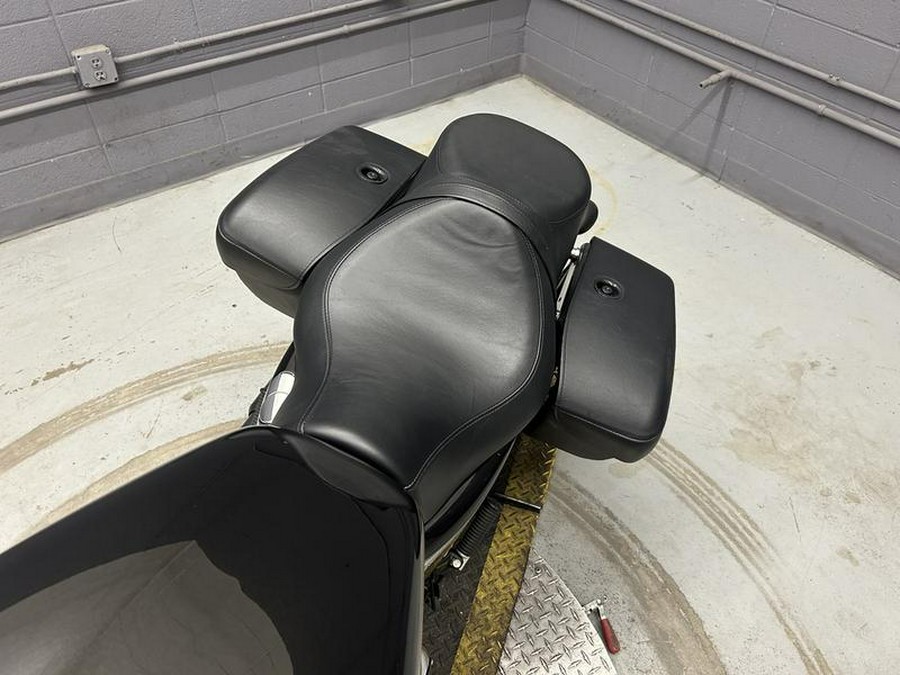 2016 Harley-Davidson® XL1200T - Sportster® SuperLow® 1200T