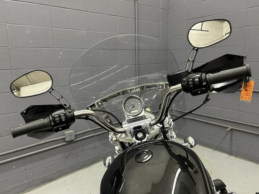 2016 Harley-Davidson® XL1200T - Sportster® SuperLow® 1200T