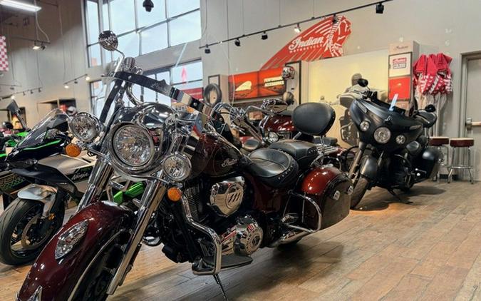 2022 Indian Springfield Maroon Metallic/Crimson Metallic