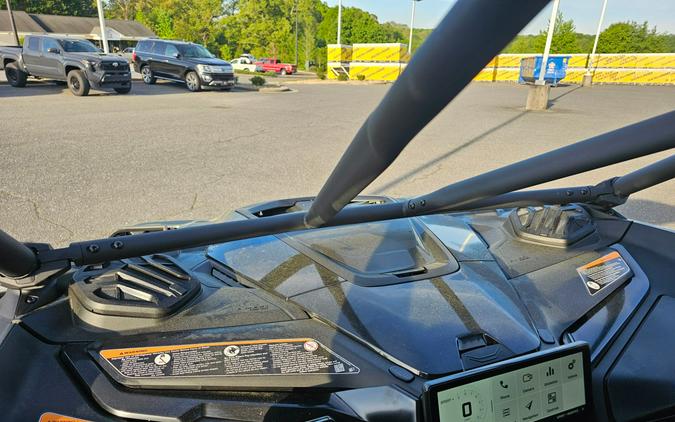 2026 Can-Am Maverick R X RC with Smart-Shox