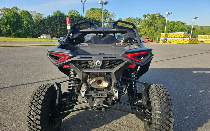 2026 Can-Am Maverick R X RC with Smart-Shox