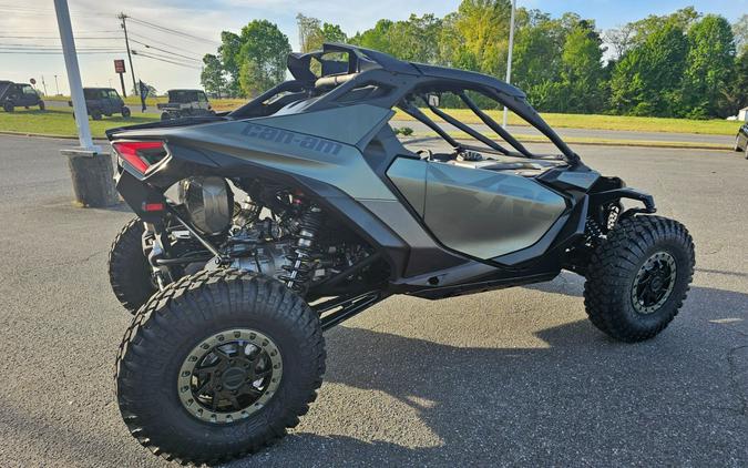 2026 Can-Am Maverick R X RC with Smart-Shox