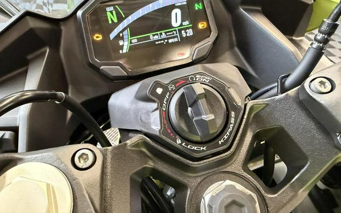 2026 Kawasaki Ninja® 500 SE ABS