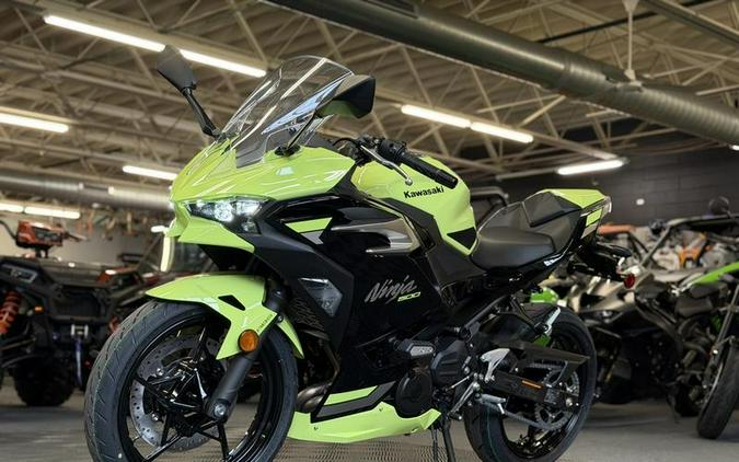 2026 Kawasaki Ninja® 500 SE ABS