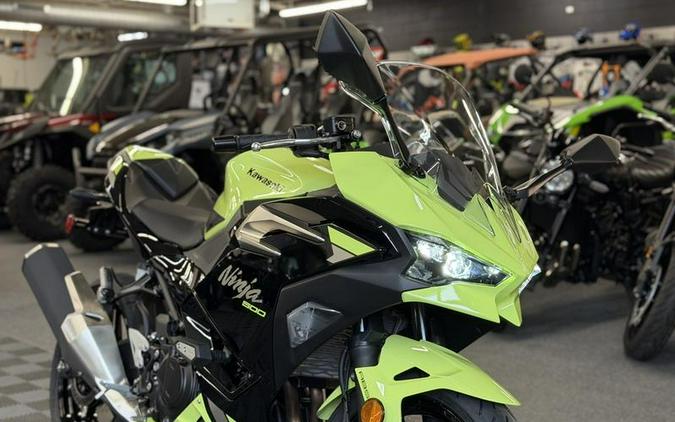 2026 Kawasaki Ninja® 500 SE ABS