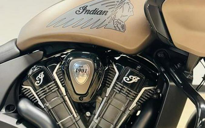 2021 Indian Motorcycle® Challenger® Dark Horse Bronze Smoke