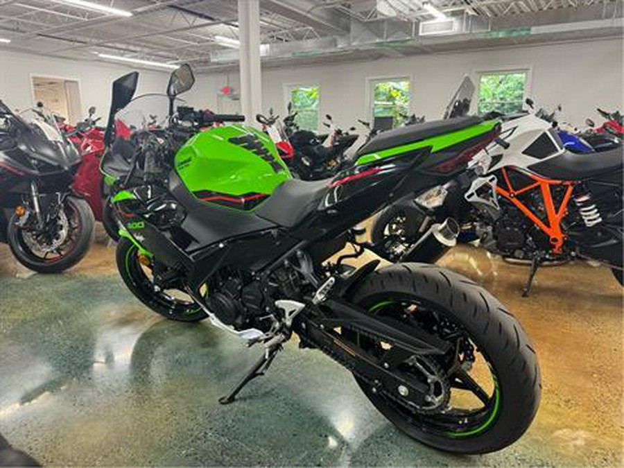 2022 Kawasaki Ninja 400 ABS KRT Edition