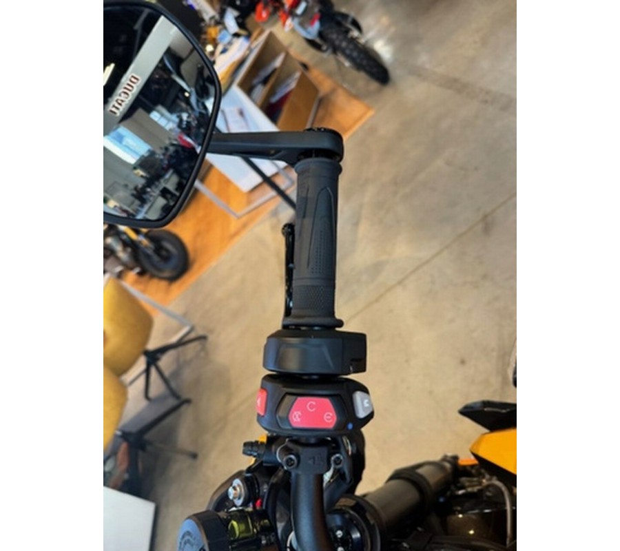 2026 Triumph Street Triple 765 RS