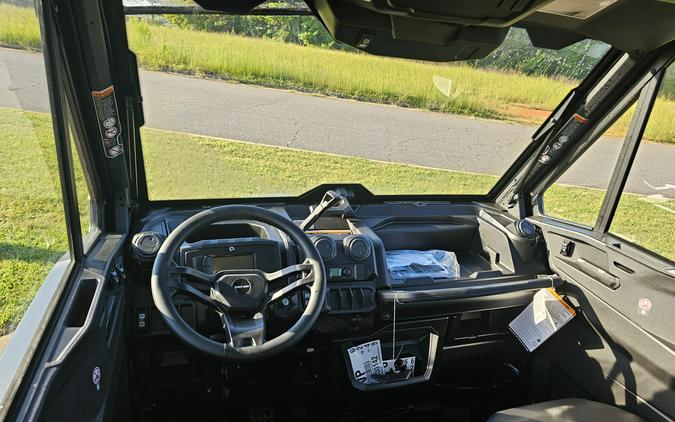 2027 Can-Am Defender MAX DPS CAB HD10