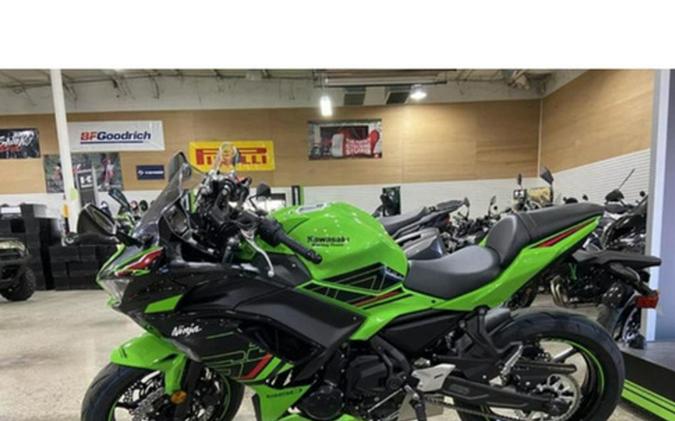 2024 Kawasaki Ninja 650 KRT Edition ABS