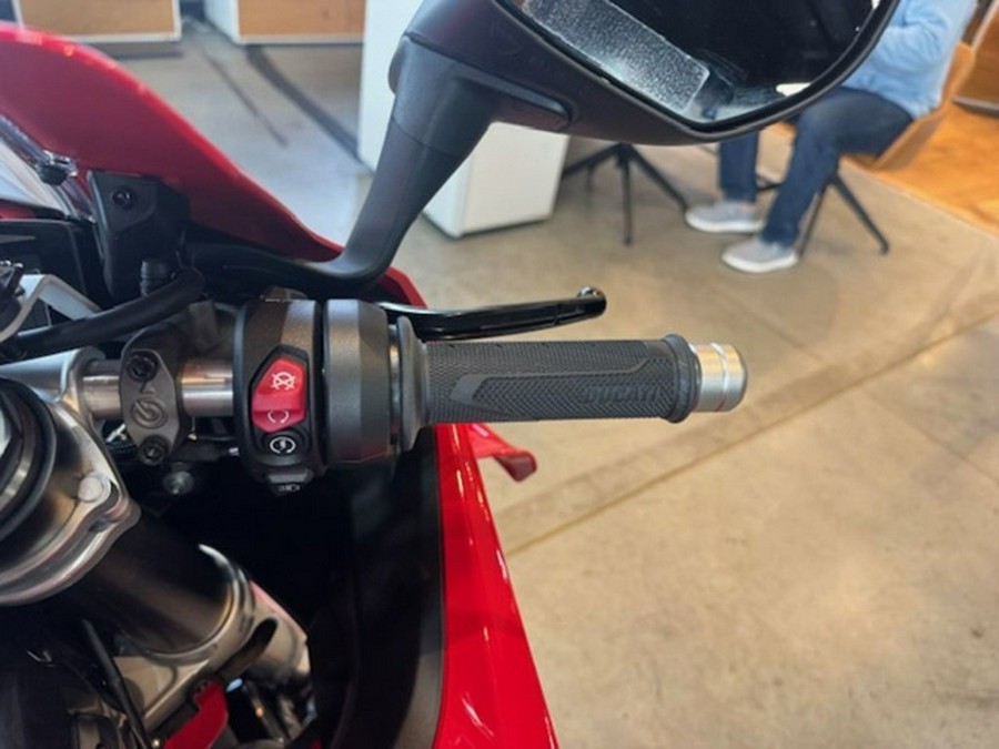 2026 Ducati Panigale V4