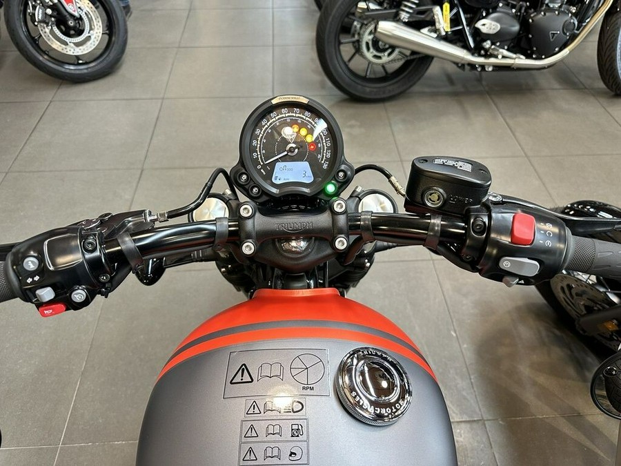 2025 Triumph Bonneville Bobber