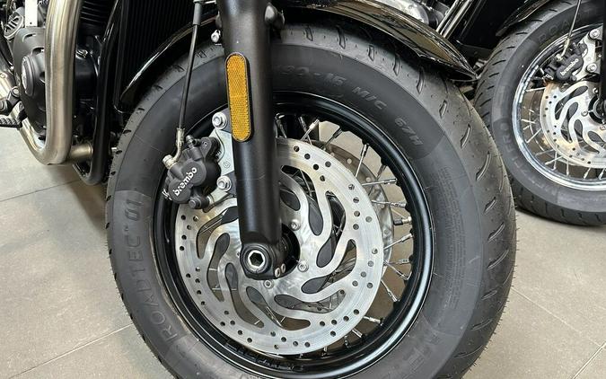 2025 Triumph Bonneville Bobber