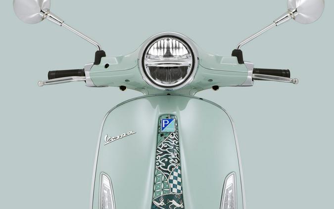 2025 Vespa Primavera 50 Batik