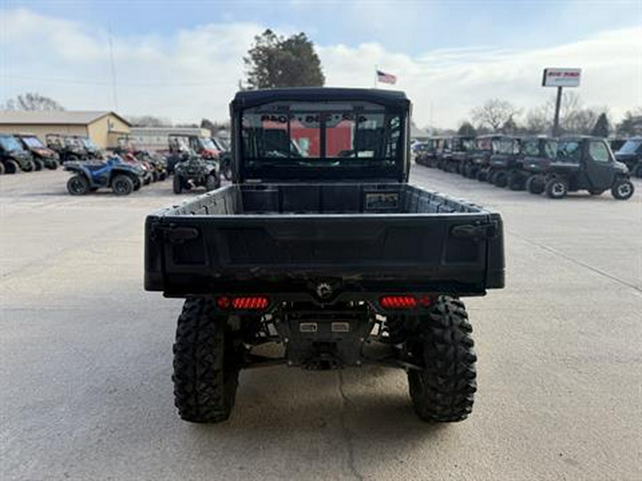 2022 Can-Am Defender 6x6 DPS HD10