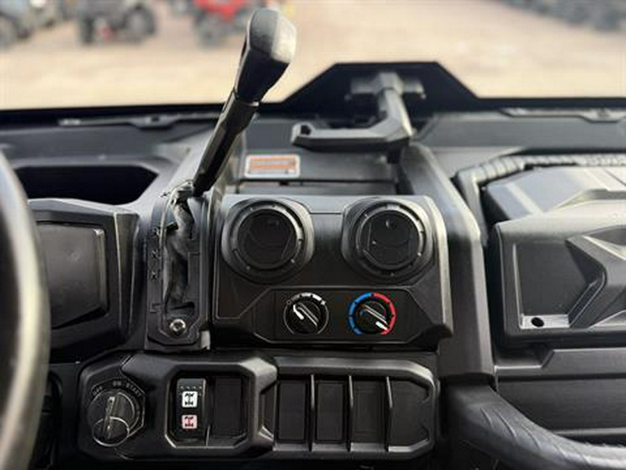 2022 Can-Am Defender 6x6 DPS HD10