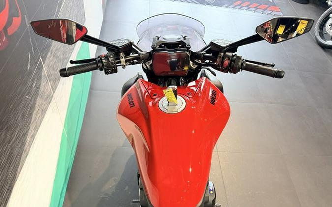 2025 Ducati Diavel V4 Ducati Red