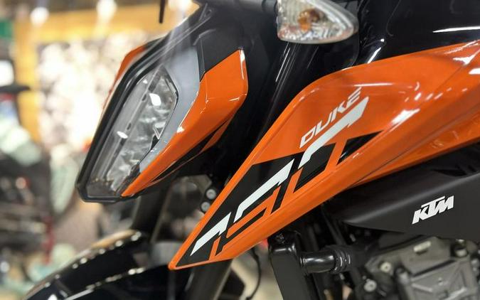 2024 KTM 790 Duke