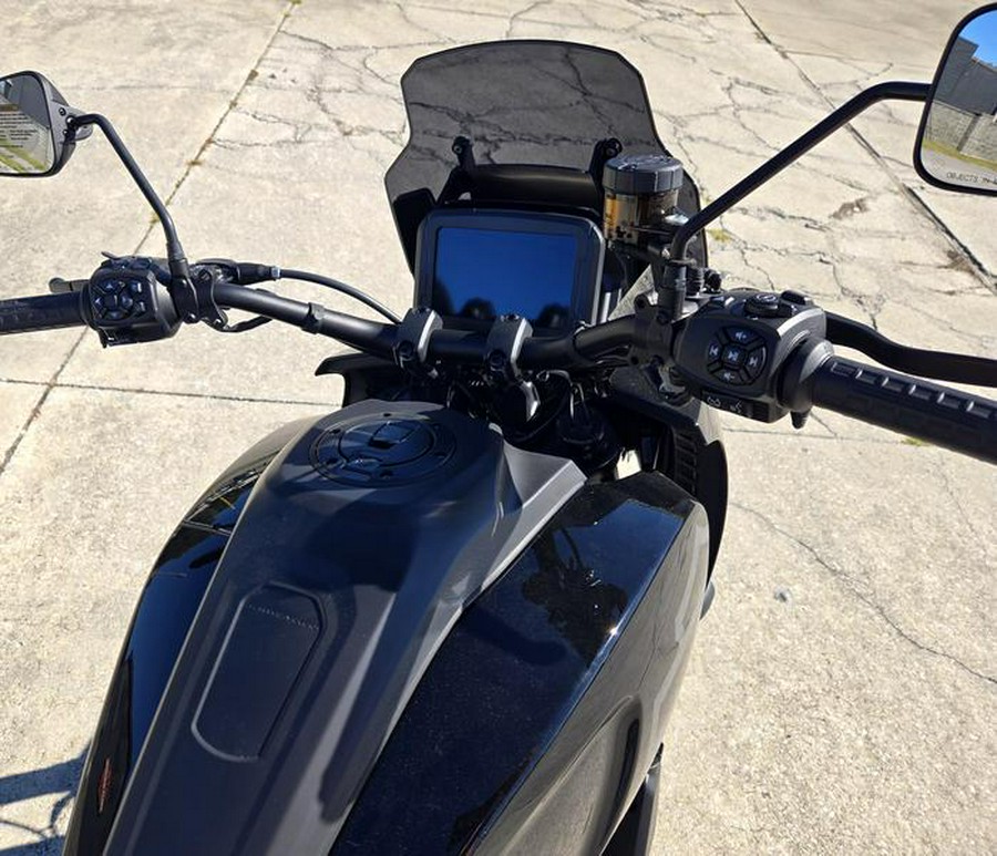 2025 Harley-Davidson® RA1250ST - Pan America® 1250 ST