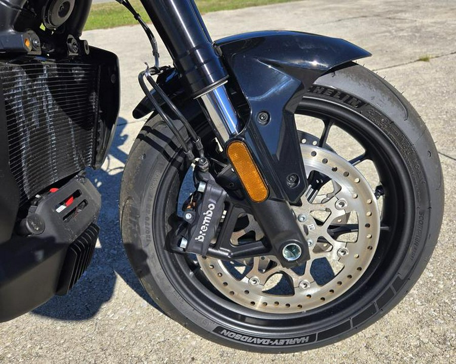 2025 Harley-Davidson® RA1250ST - Pan America® 1250 ST