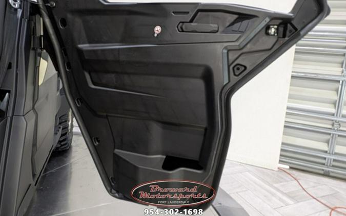 2026 Can-Am Defender MAX X Mr HD11 With Half-Doors