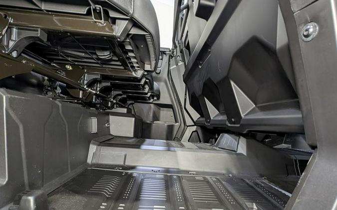 2026 Can-Am Defender MAX X Mr HD11 With Half-Doors