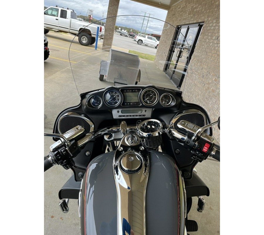 2023 Kawasaki Vulcan 1700 Voyager ABS