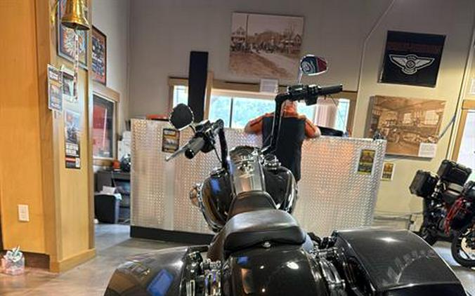 2017 Harley-Davidson Road King®
