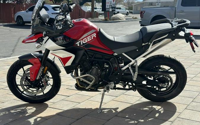 2024 Triumph Tiger 900 GT Aragon Edition Diablo Red/Phantom Black