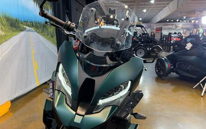2026 BMW M 1000 XR