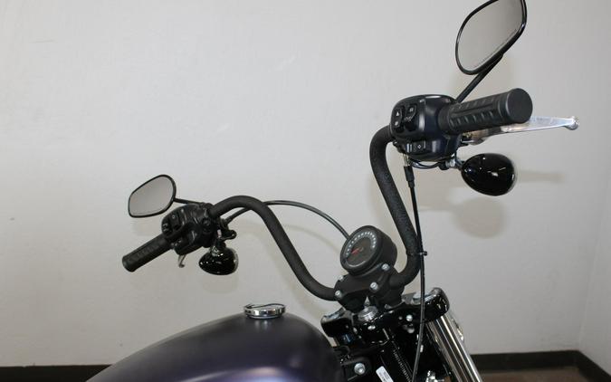 2025 Harley-Davidson® Street Bob™ PRPL ABYSS DNM