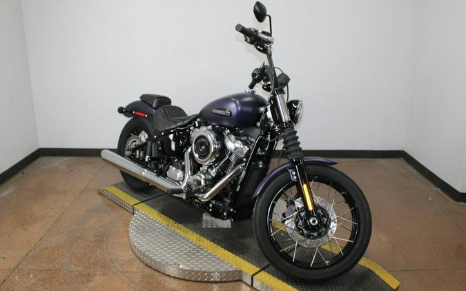 2025 Harley-Davidson® Street Bob™ PRPL ABYSS DNM